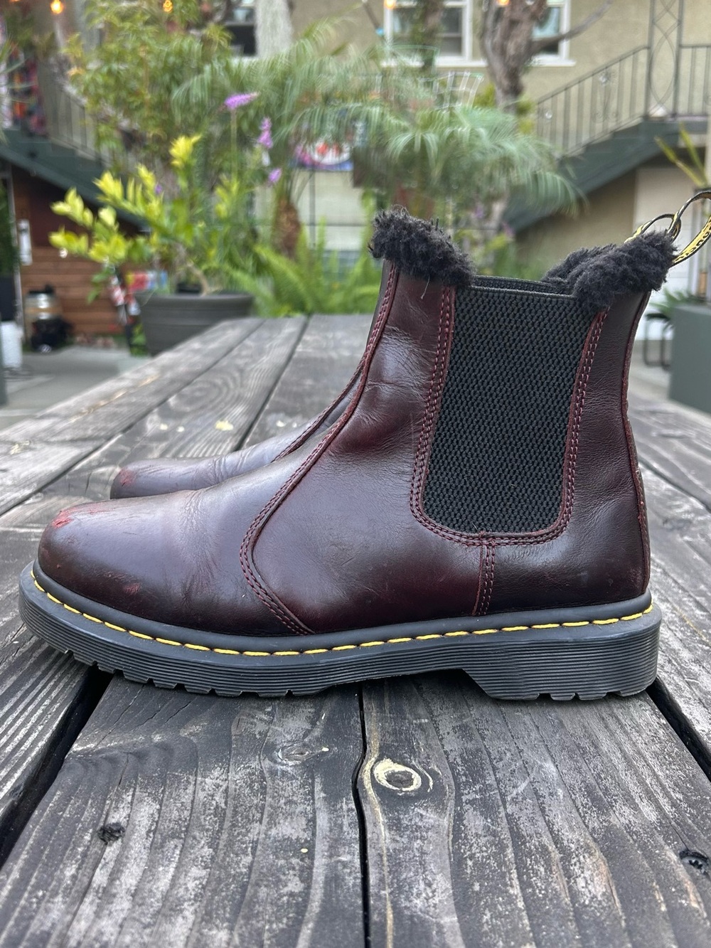 Dr. Martens chelsea boots in burgundy